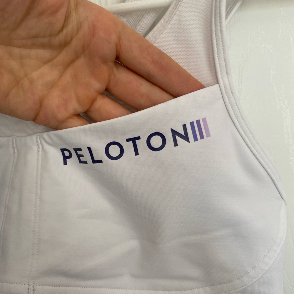 Peloton lululemon sports bra